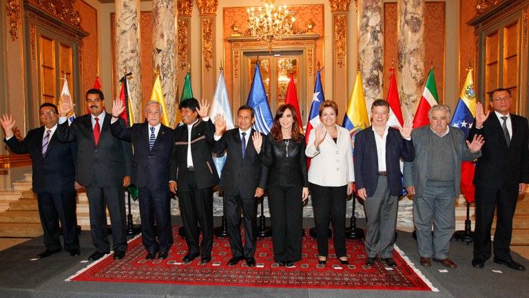 Foto Oficial da Reunião da Cúpula Extraordinária da Unasul - 02