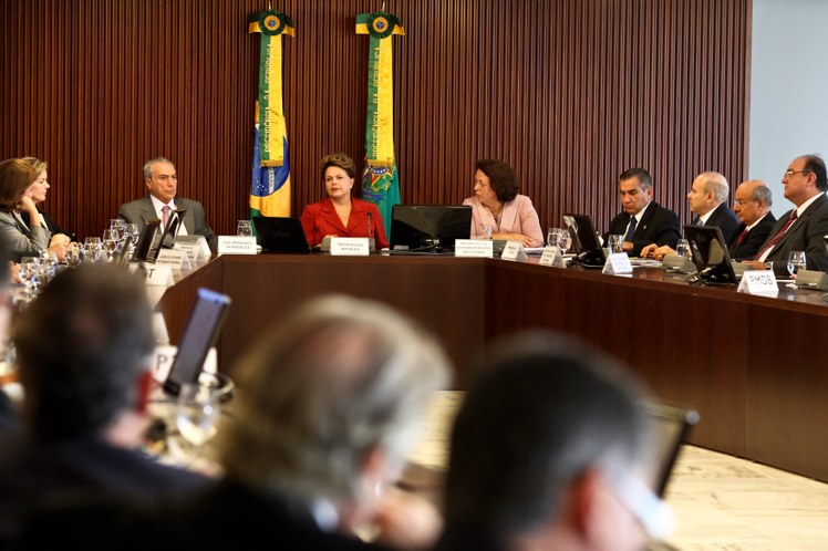 Conselho Político - 01