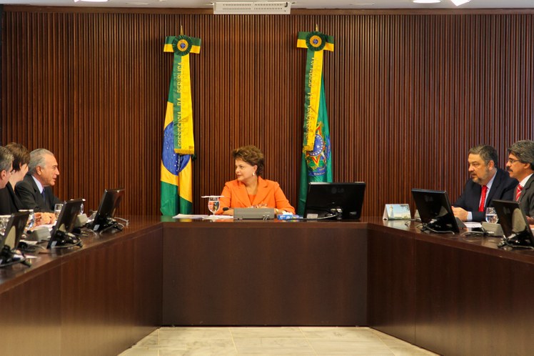 Dilma Rousseff, com vice Michel Temer e ministros, realiza reunião do Conselho Político 1