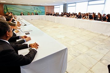 Presidenta Dilma Rousseff participa de reunião do PAC Mobilidade Grandes Cidades, no Palácio do Planalto 6