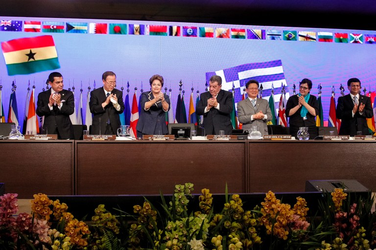 Reunião Plenária - Sessão de Encerramento da Conferência - 04