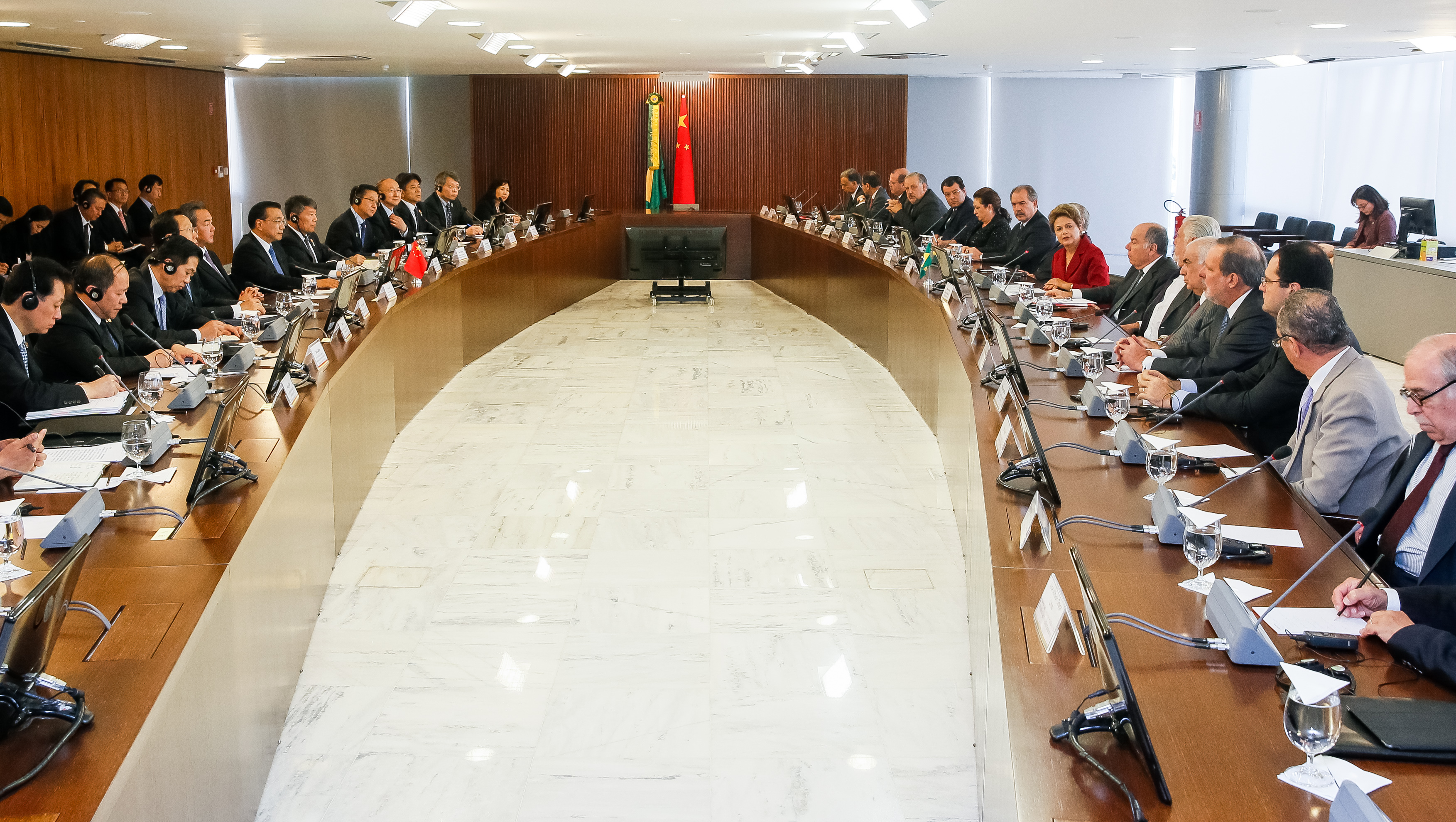 Reunião ampliada com o Primeiro-Ministro da República Popular da China, Li Keqiang - 02