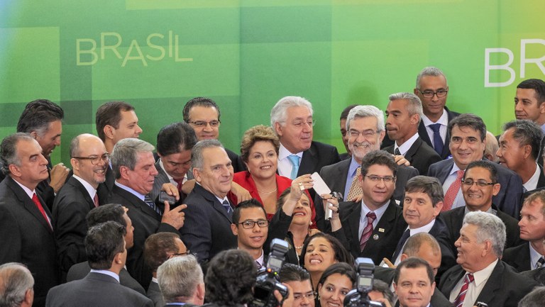 Sanção da Lei que altera o Simples Naciona - 10