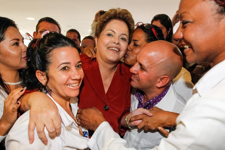 Sanção da Lei que institui o Programa Mais Médicos