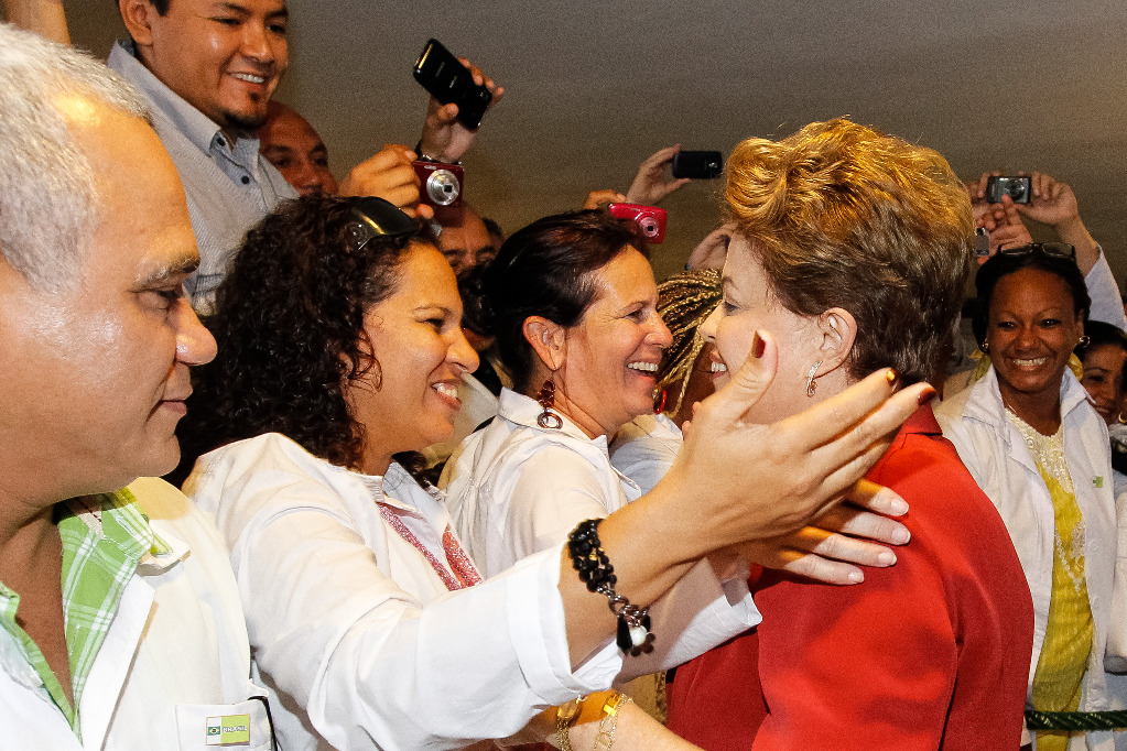 Sanção da Lei que institui o Programa Mais Médicos