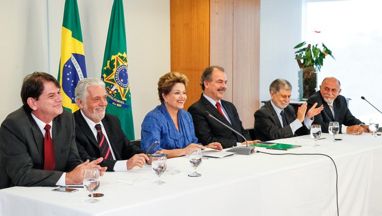 Sanção das leis que criam as Universidades Federais do sul da Bahia (UFESBA), do oeste da Bahia (UFOB), do sul  e sudeste do Pará (UNIFESSPA) e do Cariri/CE (UFCA) - 05