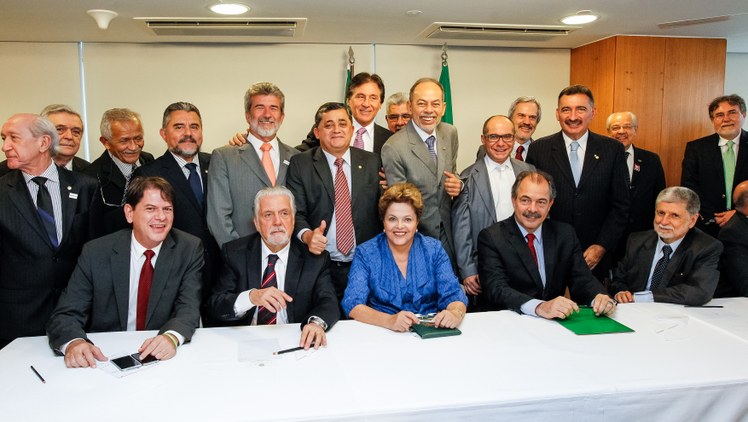 Sanção das leis que criam as Universidades Federais do sul da Bahia (UFESBA), do oeste da Bahia (UFOB), do sul  e sudeste do Pará (UNIFESSPA) e do Cariri/CE (UFCA) - 09