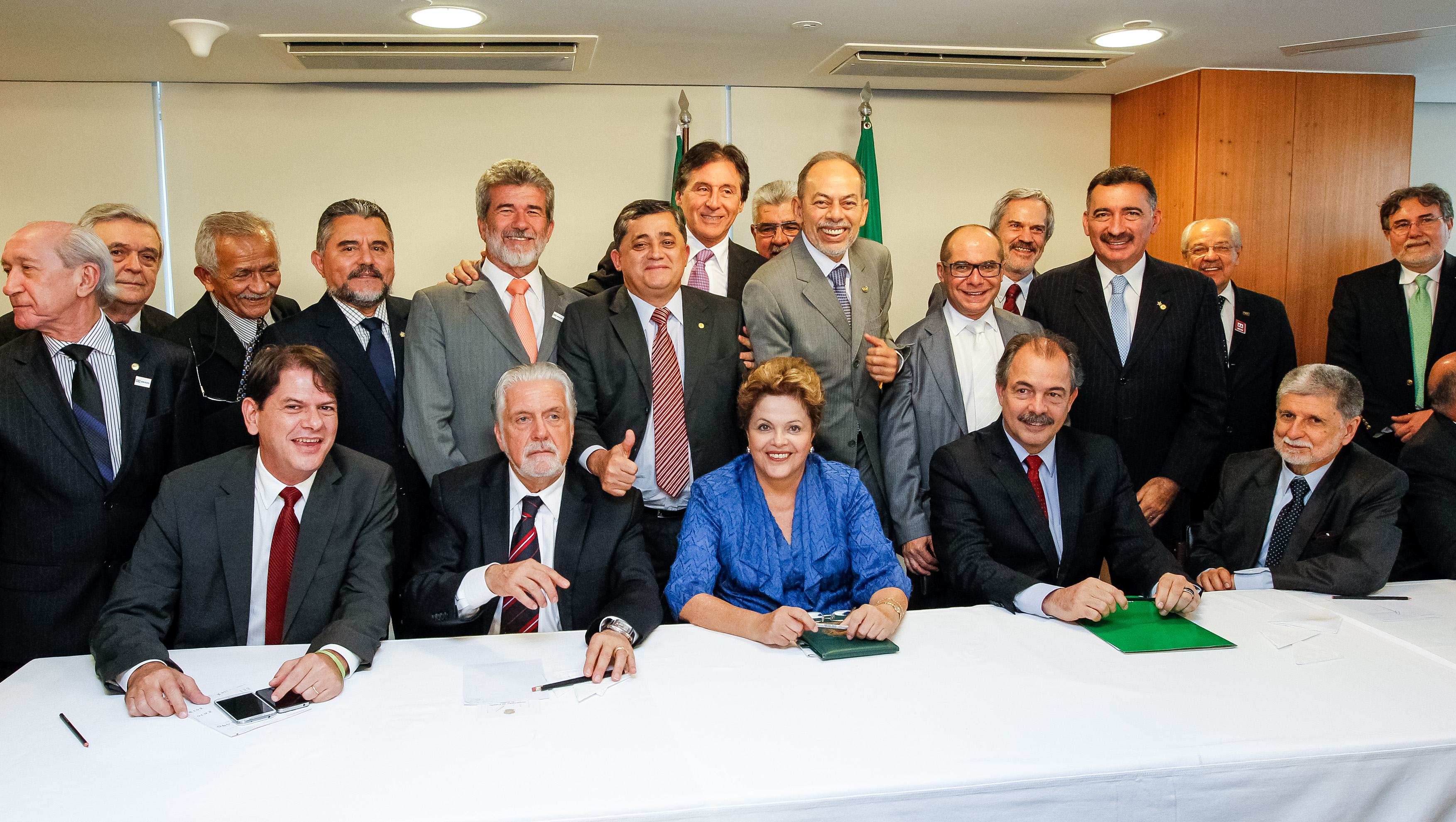 Sanção das leis que criam as Universidades Federais do sul da Bahia (UFESBA), do oeste da Bahia (UFOB), do sul  e sudeste do Pará (UNIFESSPA) e do Cariri/CE (UFCA) - 09