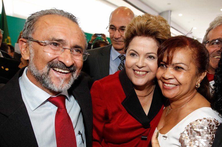 Foto: Roberto Stuckert Filho/PR  Saneamento e pavimentação do PAC2 - 1