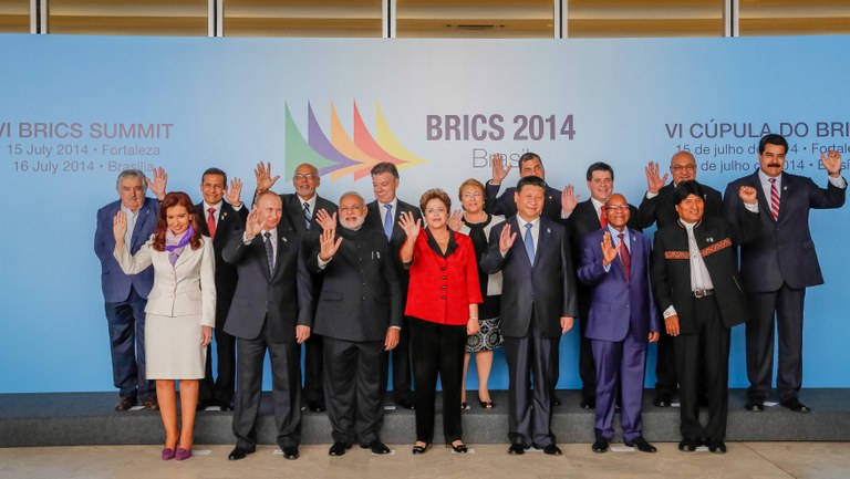 Sessão de Trabalho da VI Cúpula dos BRICS - 10