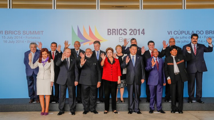 Sessão de Trabalho da VI Cúpula dos BRICS - 10