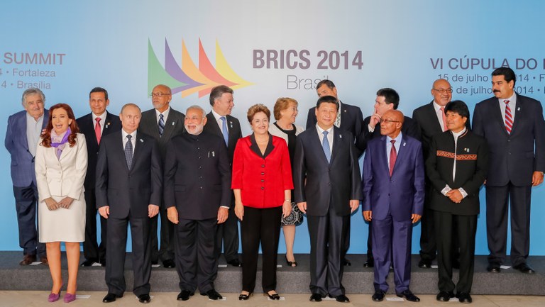 Sessão de Trabalho da VI Cúpula dos BRICS - 12