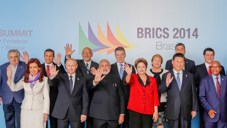 Sessão de Trabalho da VI Cúpula dos BRICS - 13