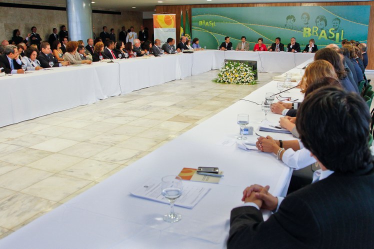 Presidenta Dilma Rousseff participa de abertura do seminário de implantação, no Palácio do Planalto 4