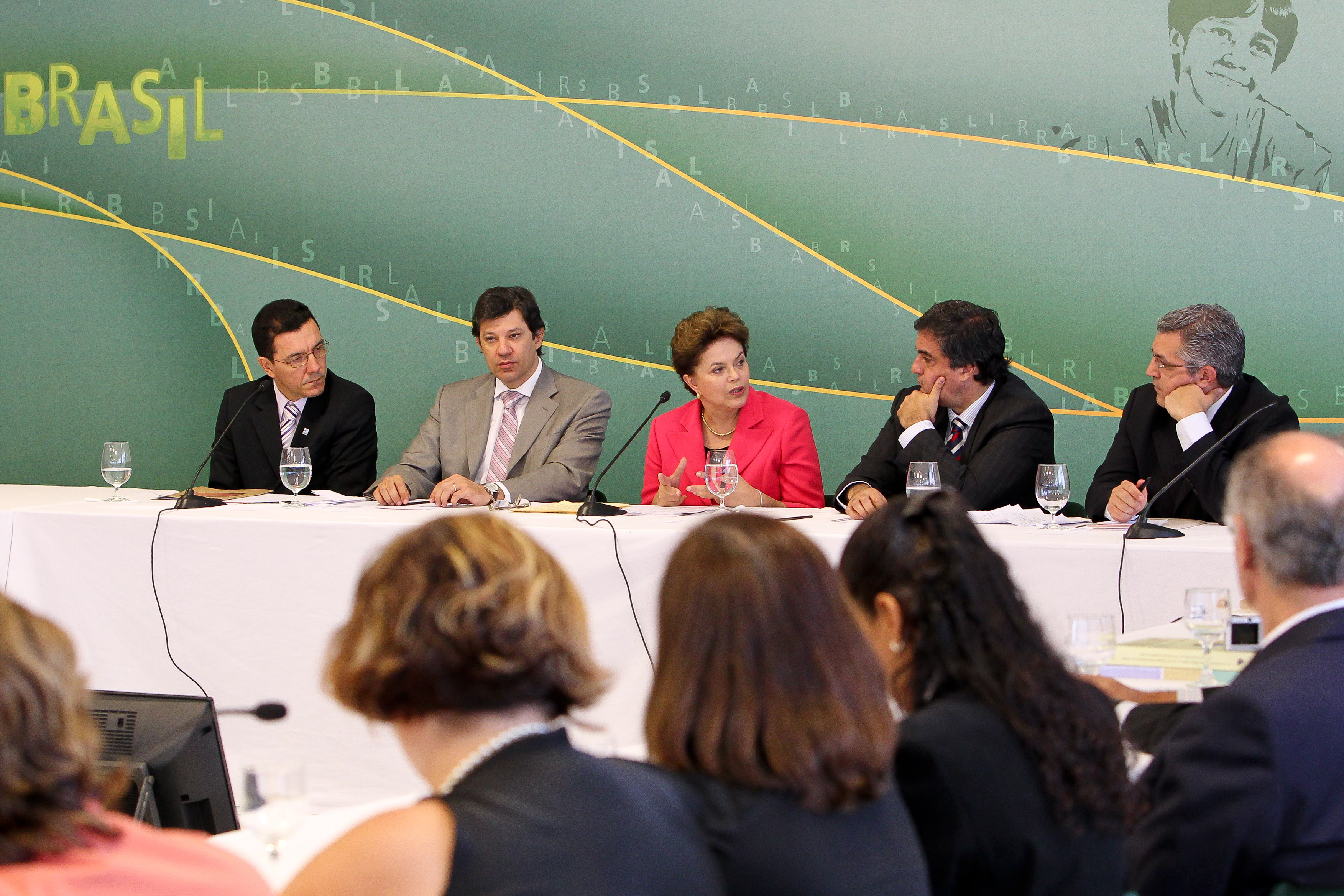 Dilma Rousseff durante abertura do seminário de implantação 3