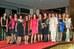 Presidenta Dilma Rousseff posa para foto com cineastas antes da sessão de cinema 2