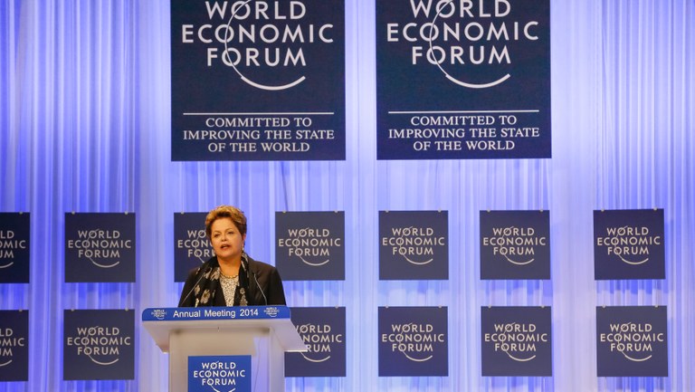 Sessão Plenária do Fórum Econômico Mundial 2014 - 01