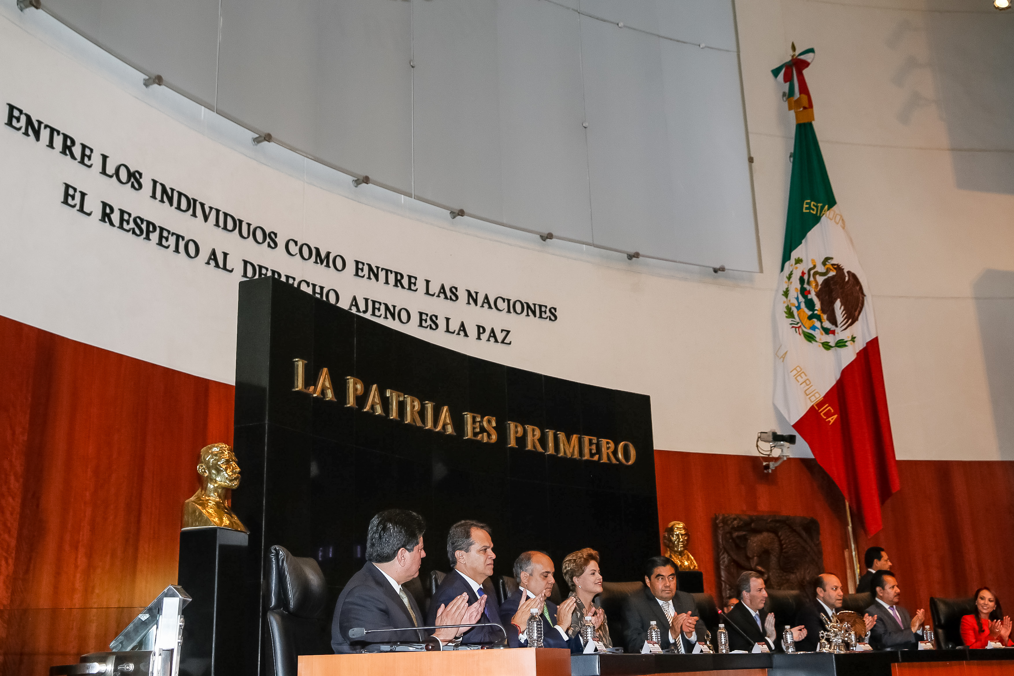 Sessão solene da Comissão Permanente do Congresso da União em homenagem à Presidenta da República - 04