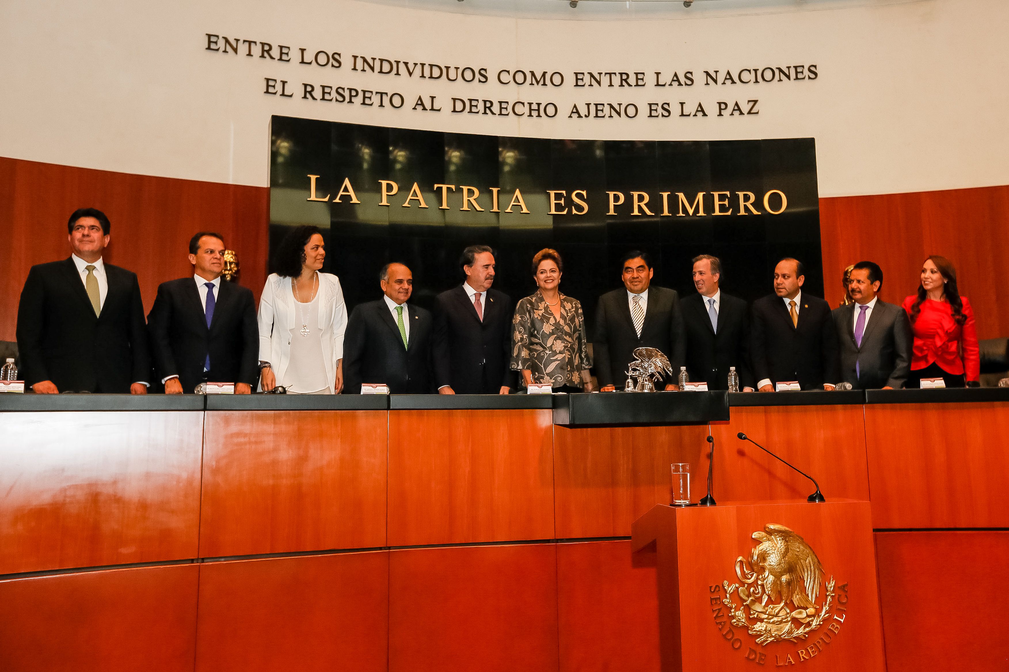 Sessão solene da Comissão Permanente do Congresso da União em homenagem à Presidenta da República - 08