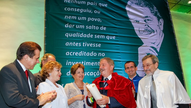 Sessão Solene do Conselho Universitário da UF-ABC para entrega do título Doutor Honoris Causa ao ex-presidente Luiz Inácio Lula da Silva - 03