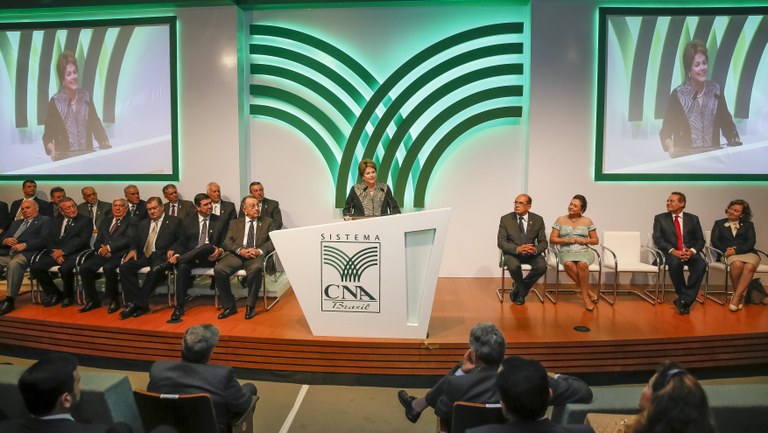 Solenidade de posse da Diretoria e Conselho Fiscal eleitos da Confederação da Agricultura e Pecuária do Brasil - CNA - triênio 2014-2017 - 02 Solenidade de posse da Diretoria e Conselho Fiscal eleitos da Confederação da Agricultura e Pecuária do Brasil - CNA - triênio 2014-2017 - 02