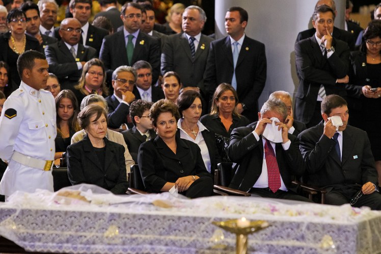 Dilma participa do velório de José Alencar 5