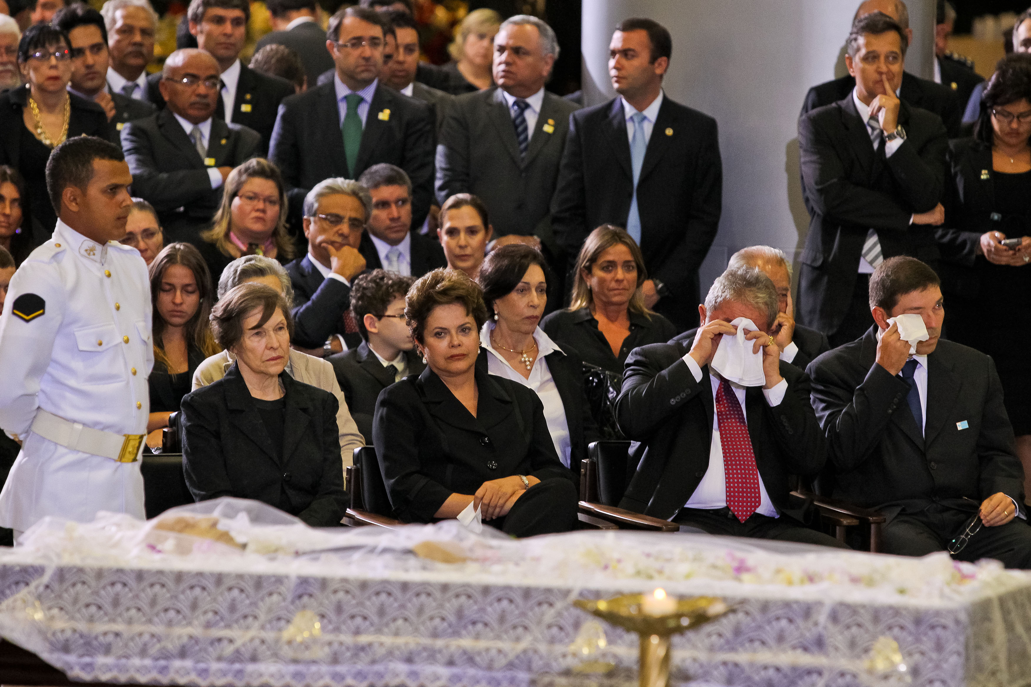 Dilma participa do velório de José Alencar 5
