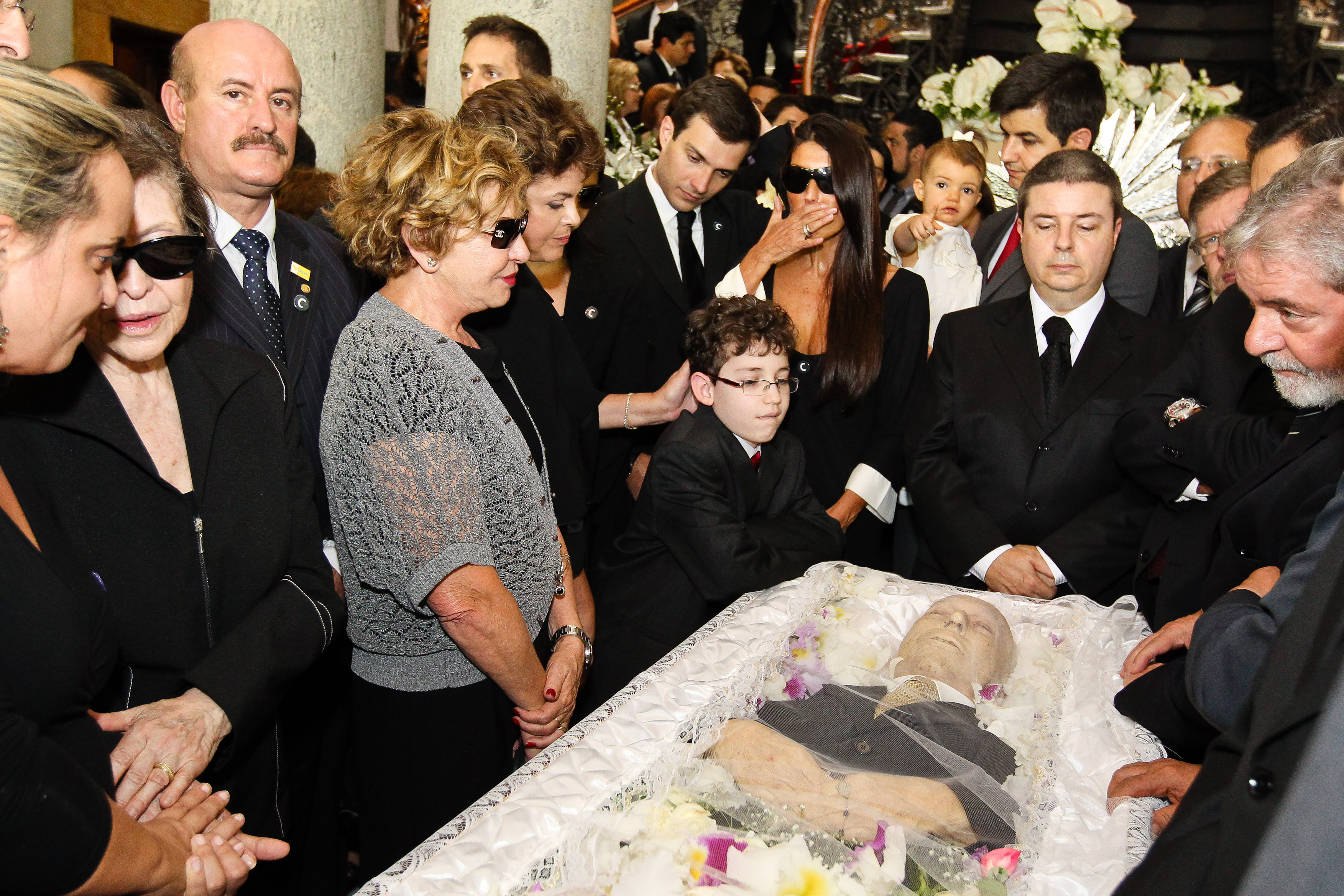 Dilma, Lula e Antonio Anastasia participam do velório de José Alencar 2