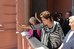 Dilma acena para populares da varanda da Casa Rosada 4