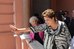 Dilma acena para populares da varanda da Casa Rosada 2