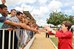 Dilma Rousseff cumprimenta populares 5