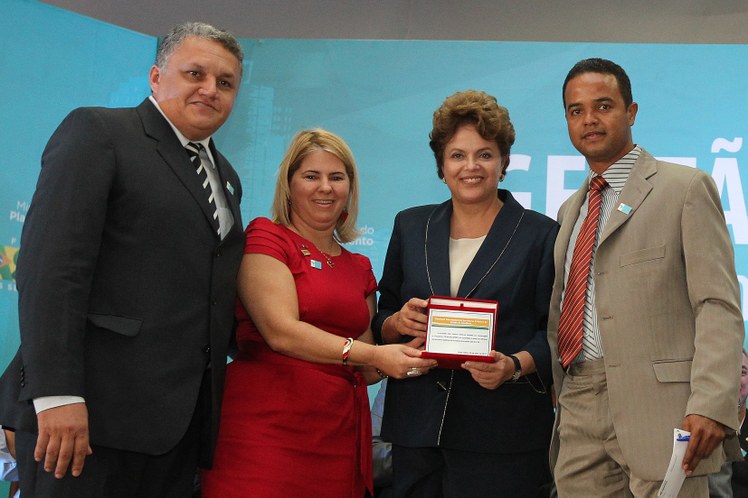 Dilma Rousseff durante cerimônia de assinatura do decreto