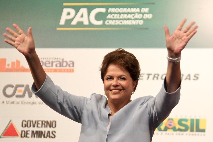 Presidenta Dilma Rousseff em cerimônia de assinatura de Protocolo de Intenções entre o governo de Minas Gerais, Petrobras e Cemig 1