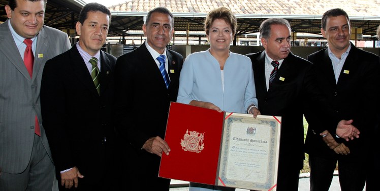 Presidenta Dilma Rousseff recebe título de cidadã honorária de Uberaba 2