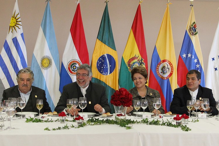 Dilma Rousseff durante almoço em homenagem aos chefes de Estado do Mercosul