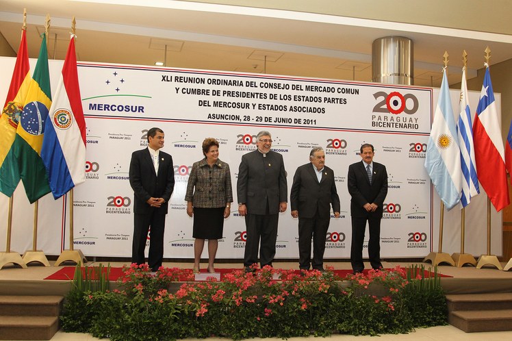Presidenta posa para foto oficial da 41ª Cúpula de Presidentes dos Estados Partes do Mercosul e Estados Associados 3