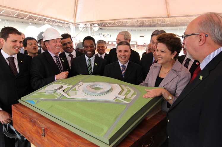 Visita a Obras da Copa do Mundo da FIFA brasil 2014 - 3