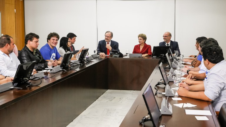 Virgínia Barros presidenta da União Nacional dos Estudantes - UNE - 01