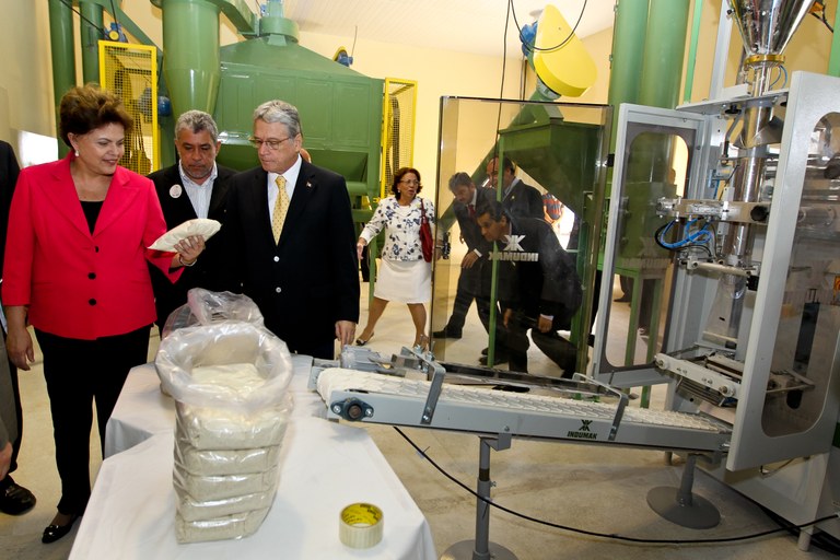 Dilma Rousseff  durante visita à Unidade Classificadora 2