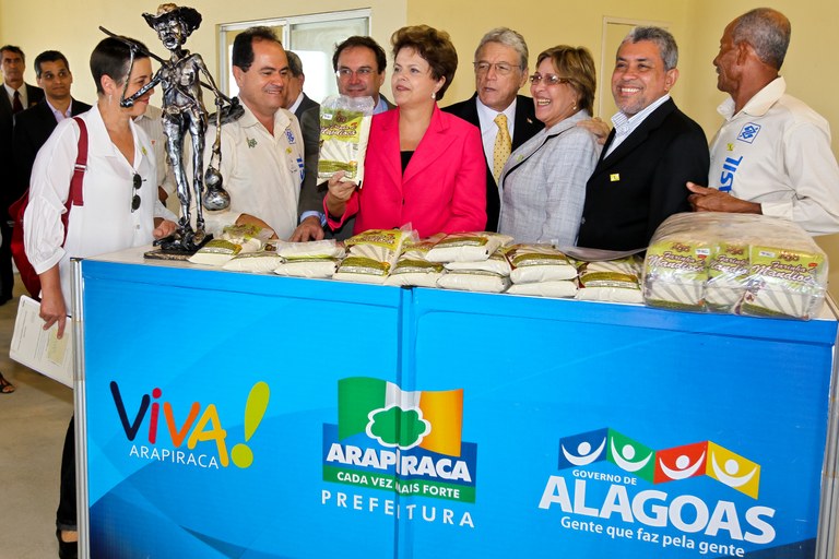 Dilma Rousseff  durante visita à Unidade Classificadora 4