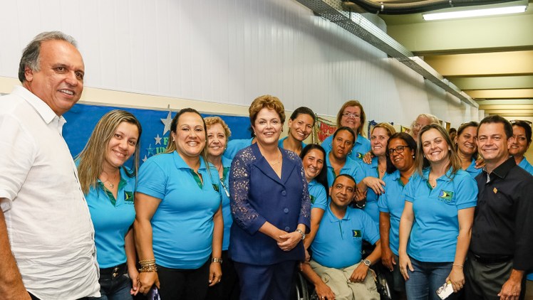 Visita ao Centro Integrado de Educação Pública - CIEP - Apresentação do Programa Piraí Digital - 02