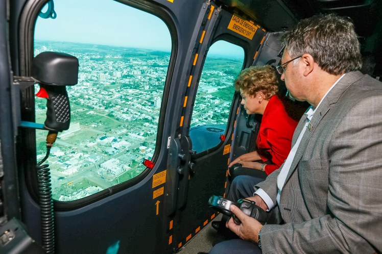 Visita às áreas atingidas por tornado - 03