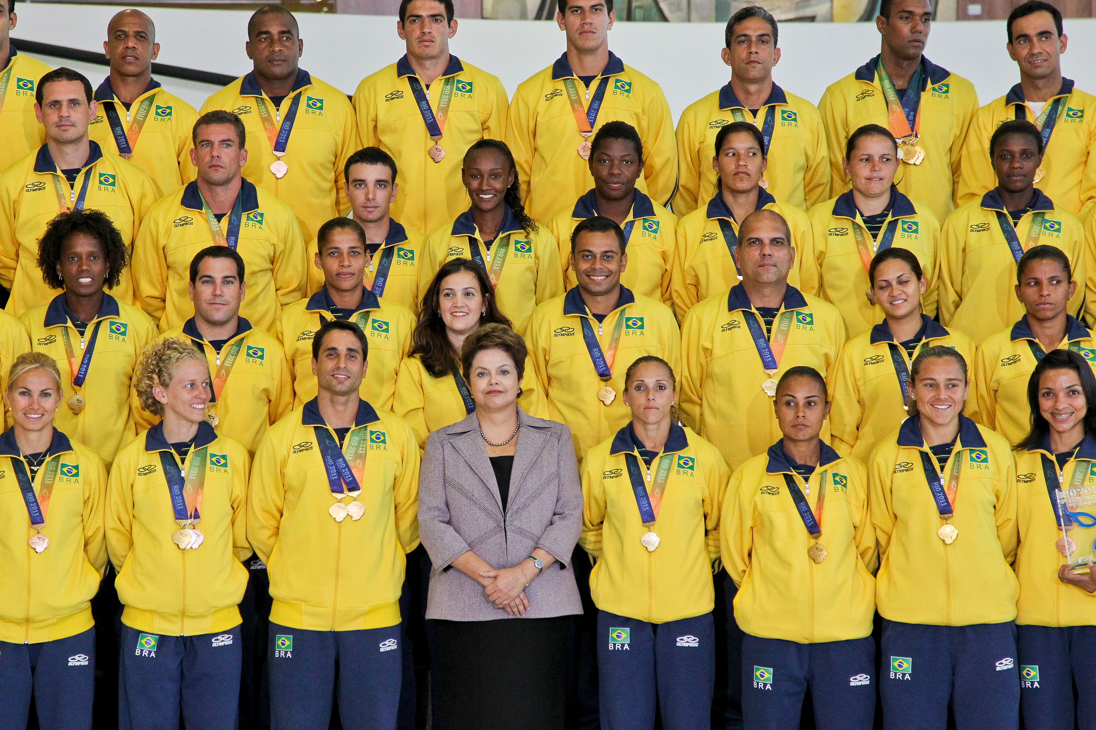 Dilma e medalhistas dos 5º Jogos Mundiais Militares Rio 2011 - 1