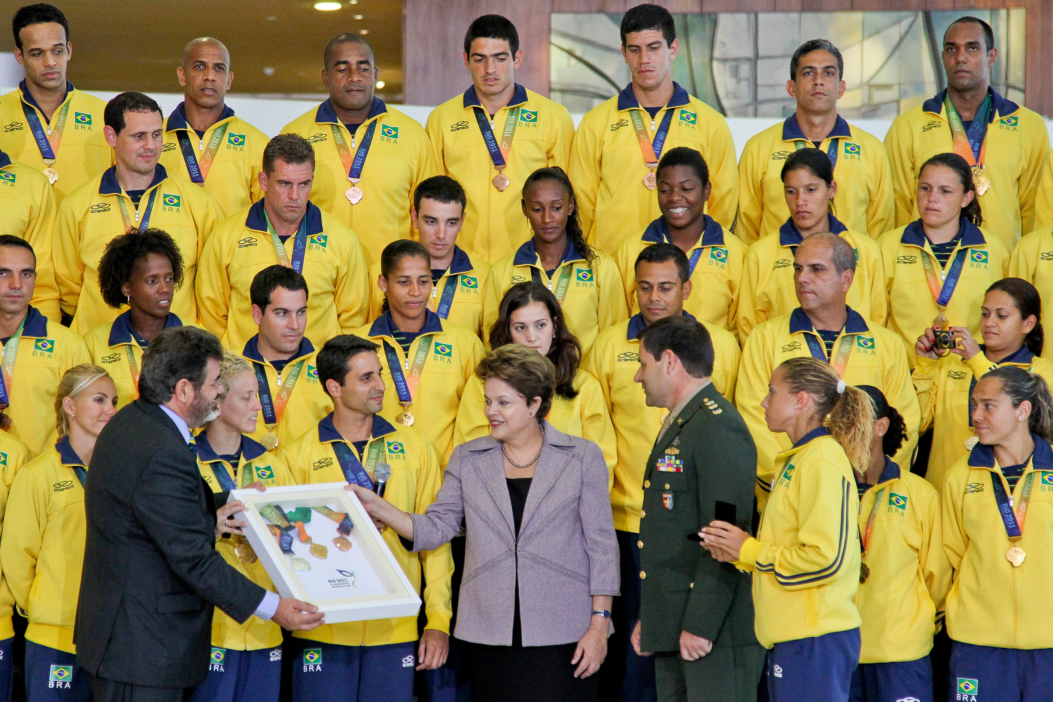 Dilma recebe os medalhistas dos 5º Jogos Mundiais Militares Rio 2011 - 1