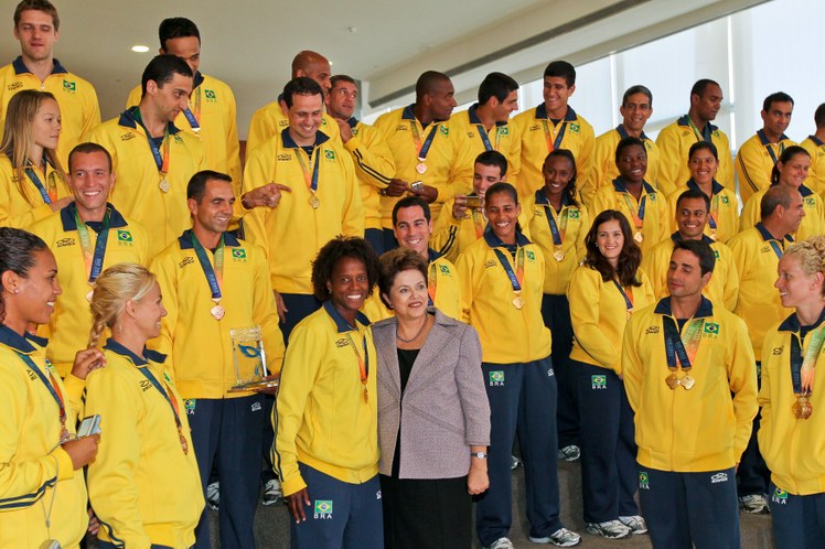 Dilma recebe os medalhistas dos 5º Jogos Mundiais Militares Rio 2011 - 2