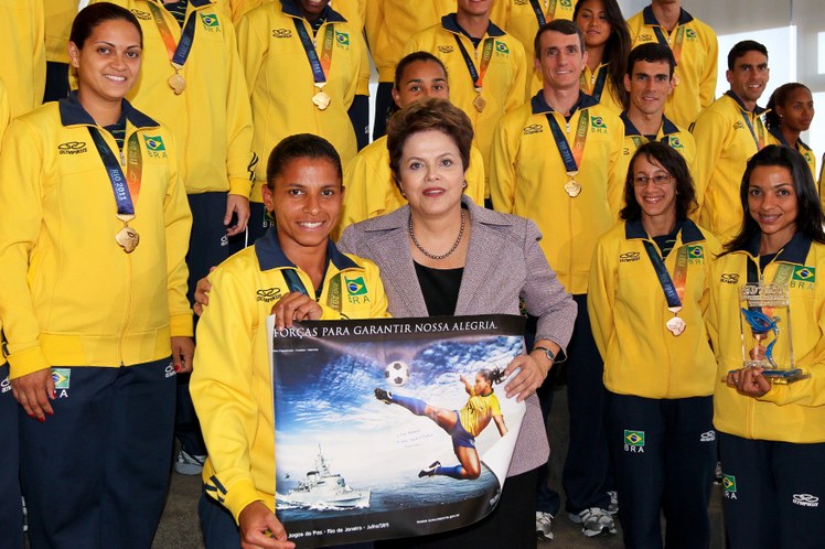 Dilma recebe os medalhistas dos 5º Jogos Mundiais Militares Rio 2011 - 3