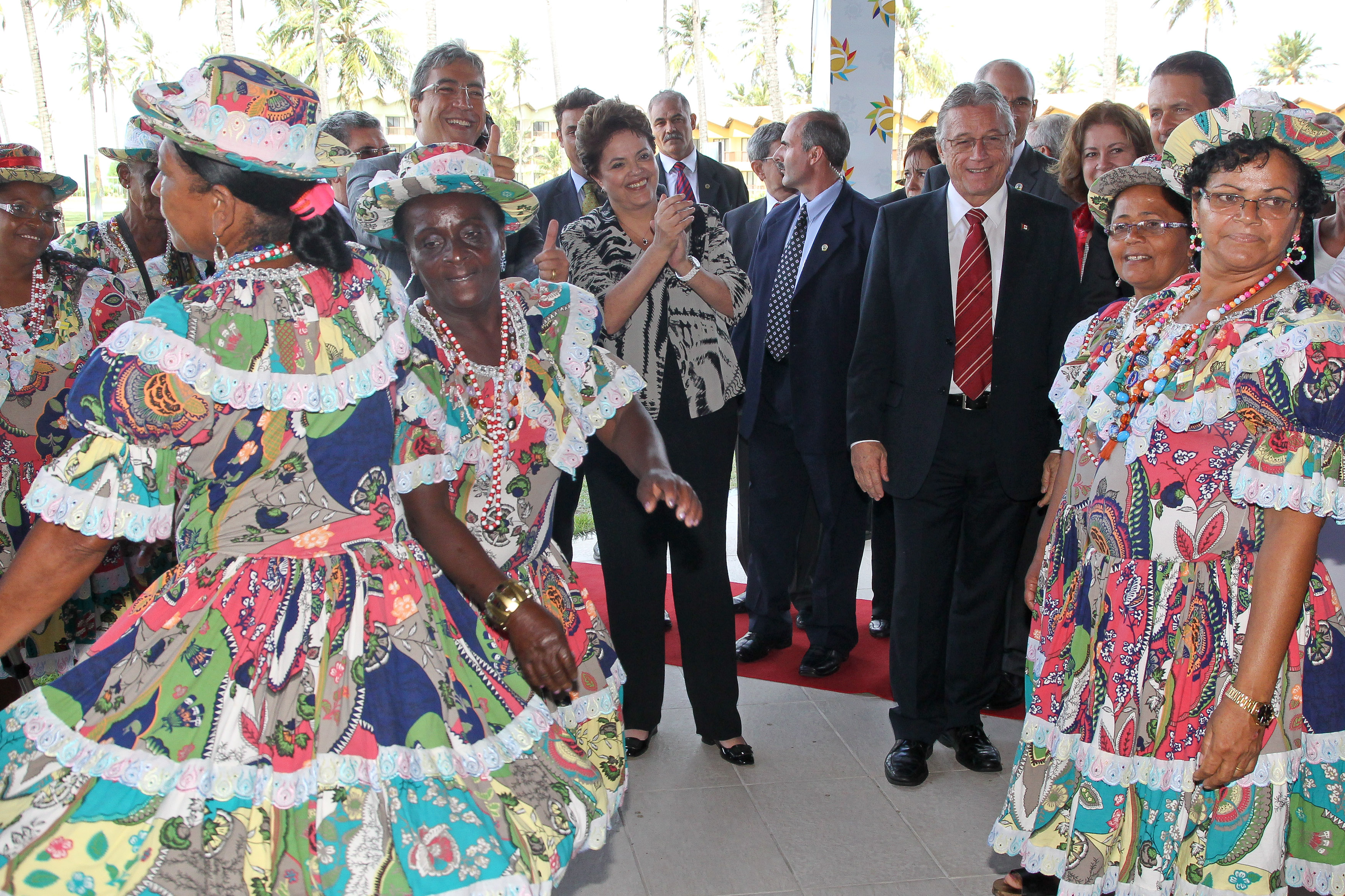 Dilma Rousseff assiste apresentação do grupo Samba de Parea da Mussuca, da cidade de Laranjeiras (SE) 3