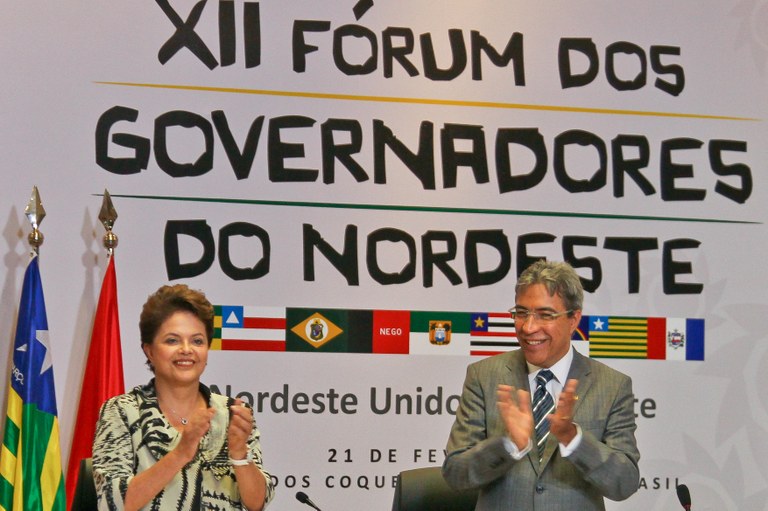 Presidenta Dilma e o governador de Sergipe, Marcelo Déda, em cerimônia de abertura do XII Fórum dos Governadores do Nordeste 1 Presidenta Dilma e o governador de Sergipe, Marcelo Déda, em cerimônia de abertura do XII Fórum dos Governadores do Nordeste 1