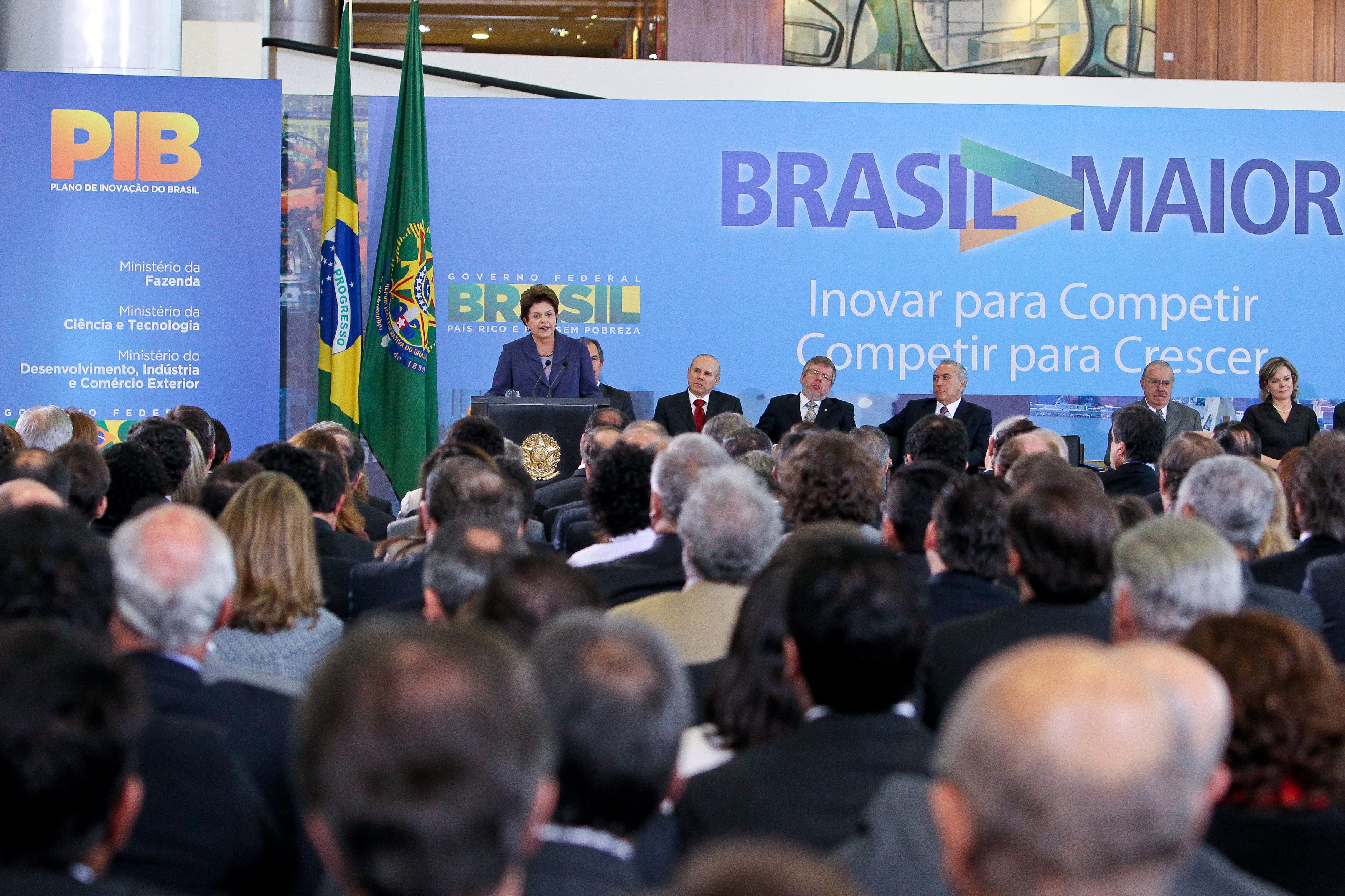 residenta Dilma Rousseff discursa durante cerimônia de lançamento do Plano Brasil Maior. Brasília-DF, 02/08/2011 
