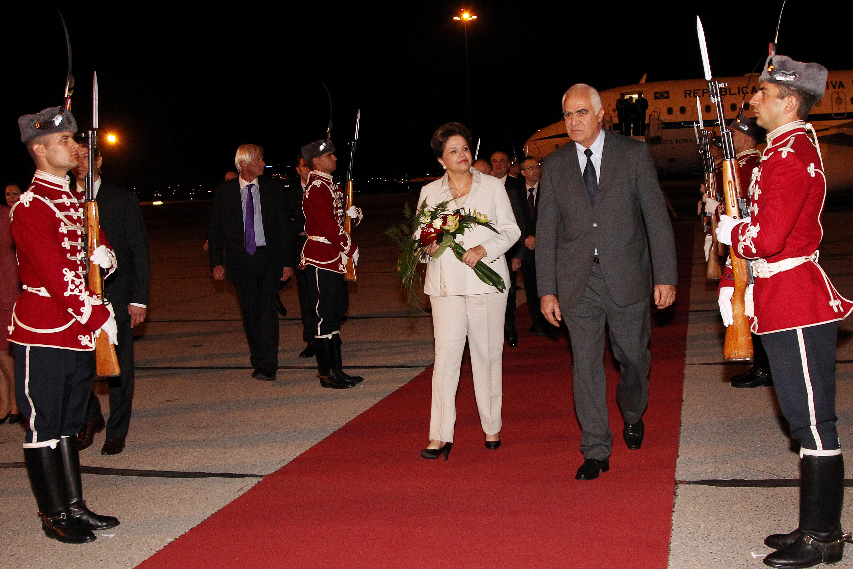  Presidenta Dilma Rousseff, Desembarca em Sófia para Visita Oficial à República da Bulgária. Sófia-BG, 04/10/2011 